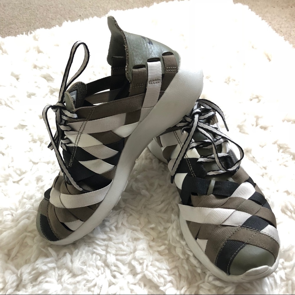 Nike Woven Roshe Runs